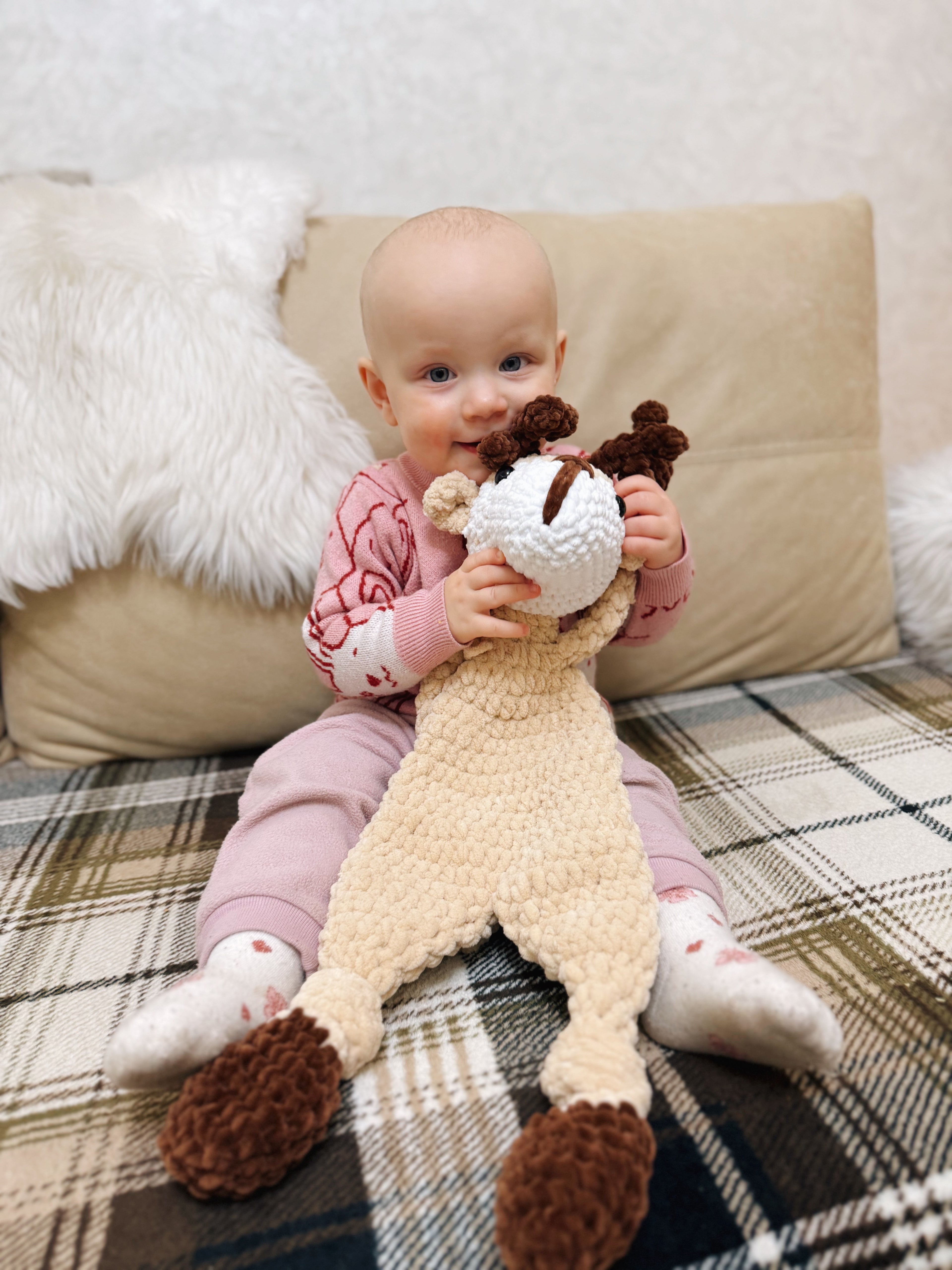 Christmas Reindeer Lovey Snuggler – Crochet Pattern PDF